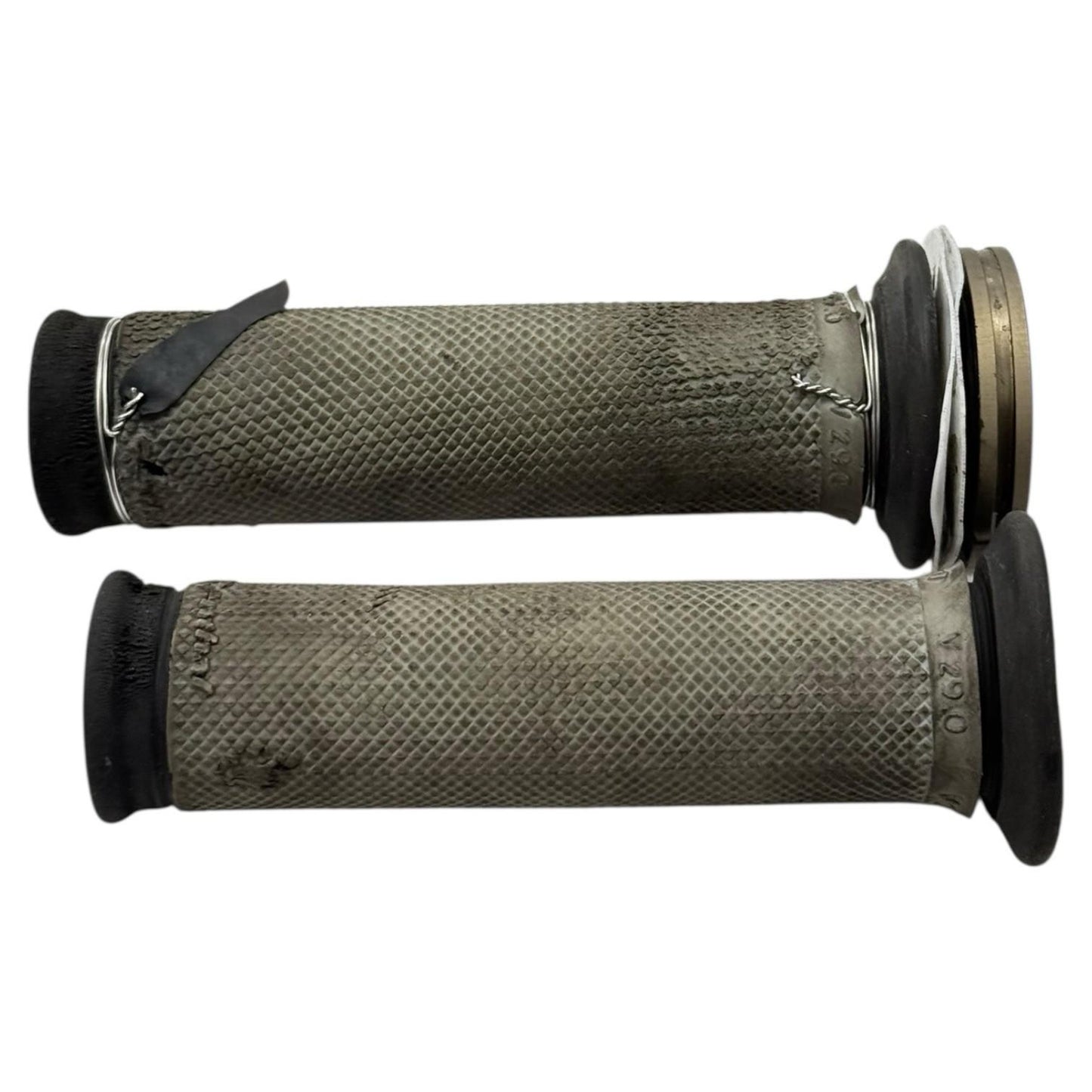 2008 - 2016 YAMAHA YZF R6 THROTTLE CABLES HOUSING GRIPS LEFT RIGHT GOOD