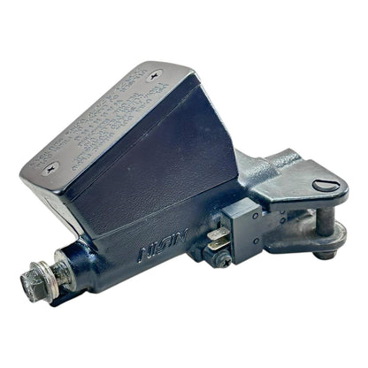 1999 - 2007 SUZUKI HAYABUSA FRONT CLUTCH PERCH MOUNT CYLINDER RESERVOIR STOCK