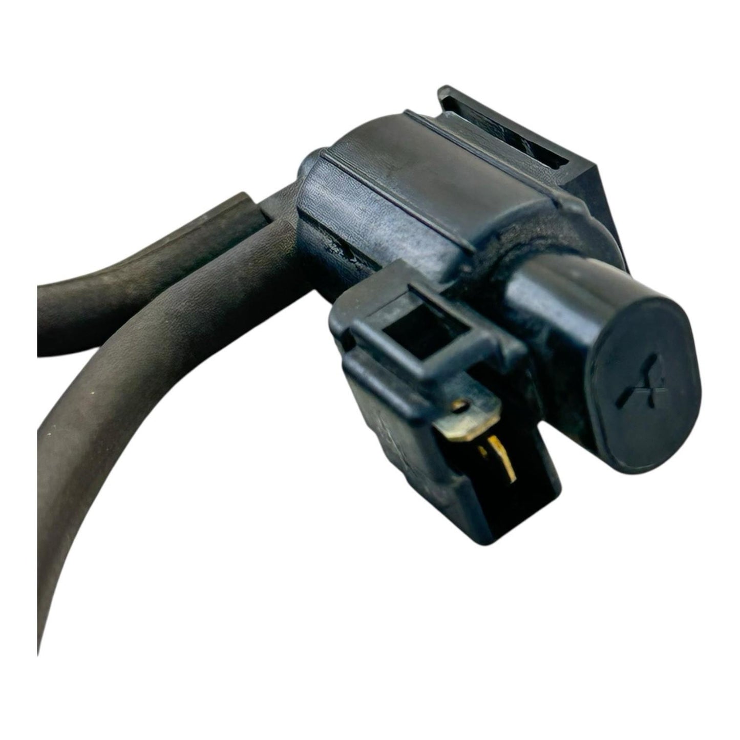 1999 - 2007 SUZUKI HAYABUSA AIR VALVE SOLENOID HOSES TOP ENGINE SWITCH SENSOR