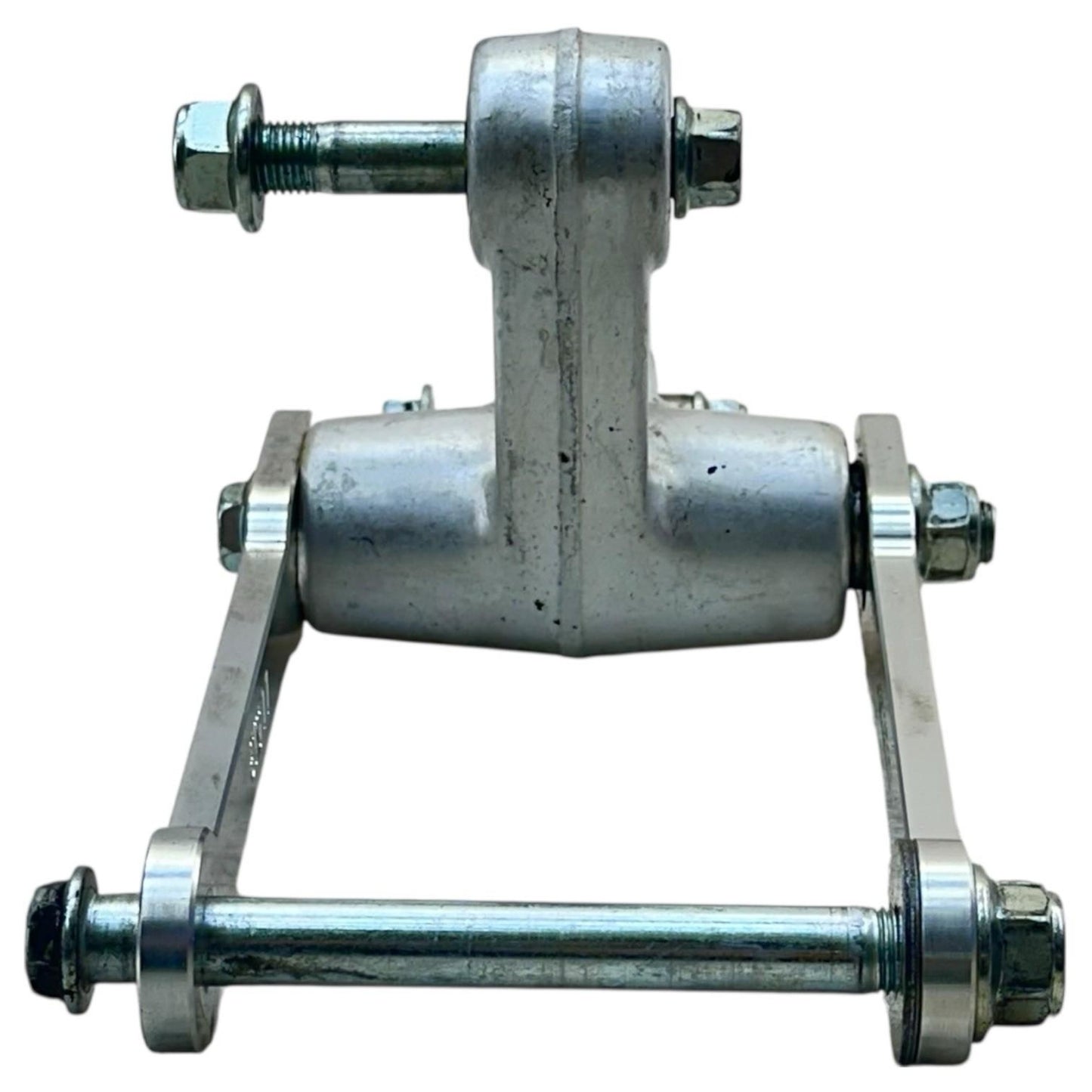 1999 - 2007 SUZUKI HAYABUSA REAR DOG BONE BACK SHOCK LINKAGE LINK 62600-24810