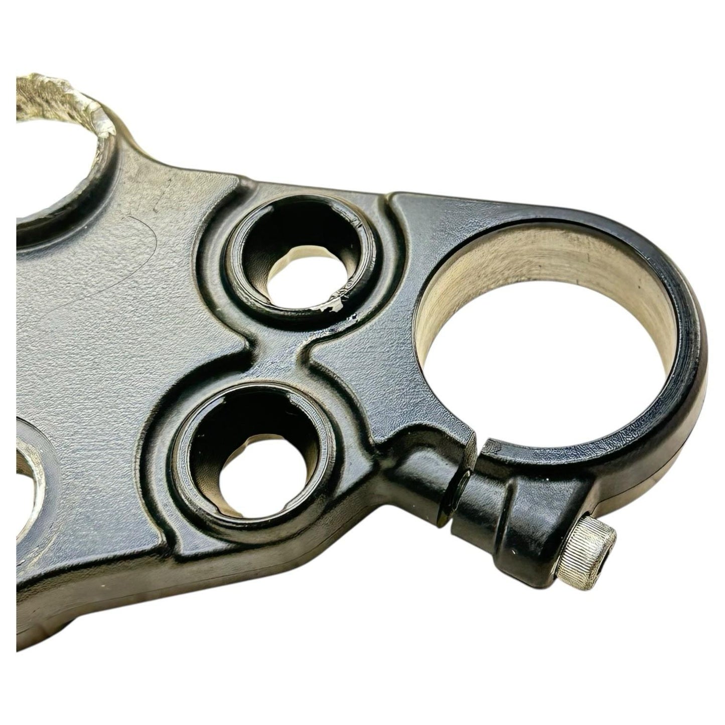 1999 - 2007 SUZUKI HAYABUSA FRONT FORKS CLAMP UPPER TRIPLE TREE 51311-24F00