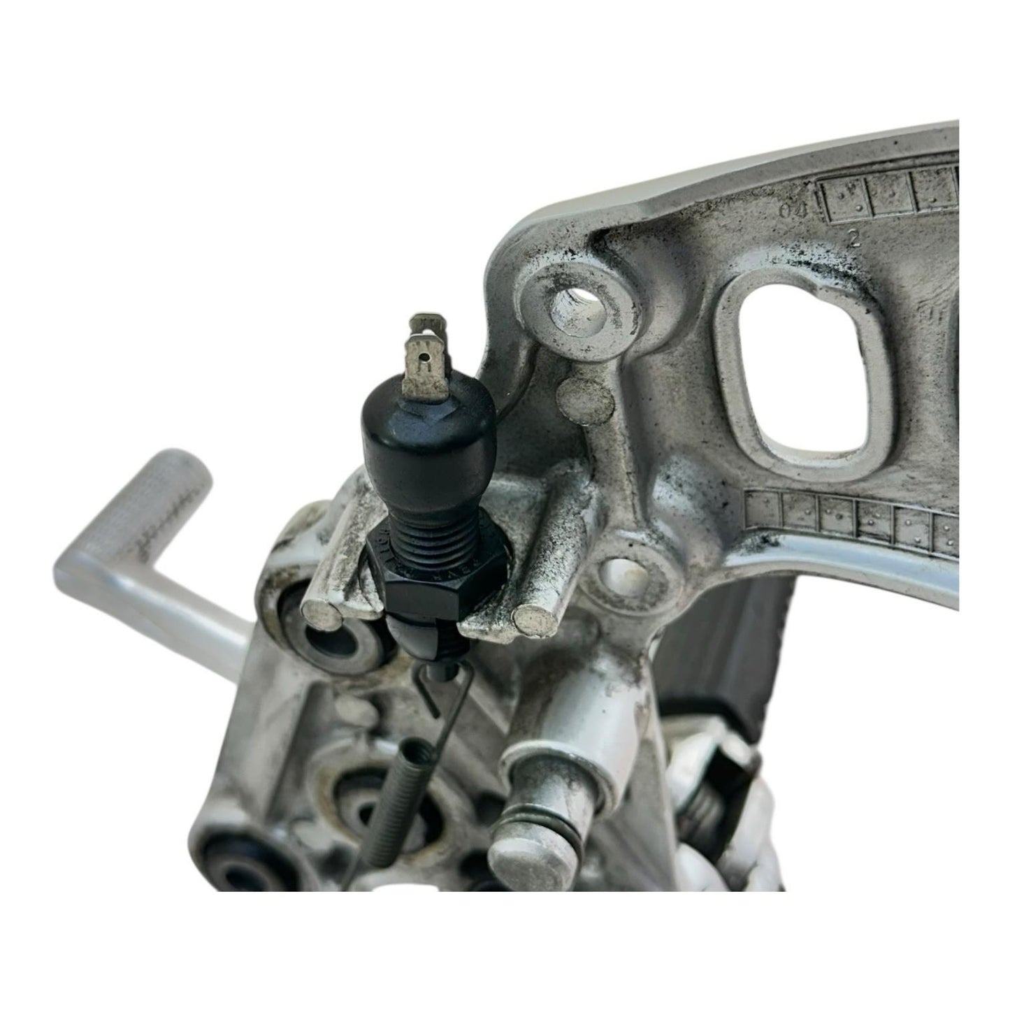 1999 - 2007 SUZUKI HAYABUSA REARSET DRIVER FOOT PEG SHIFTER BRAKE LEFT RIGHT SET