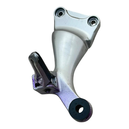 1999 - 2007 SUZUKI HAYABUSA REAR PASSENGER PEGS BACK FOOT REST SET *STAINED*