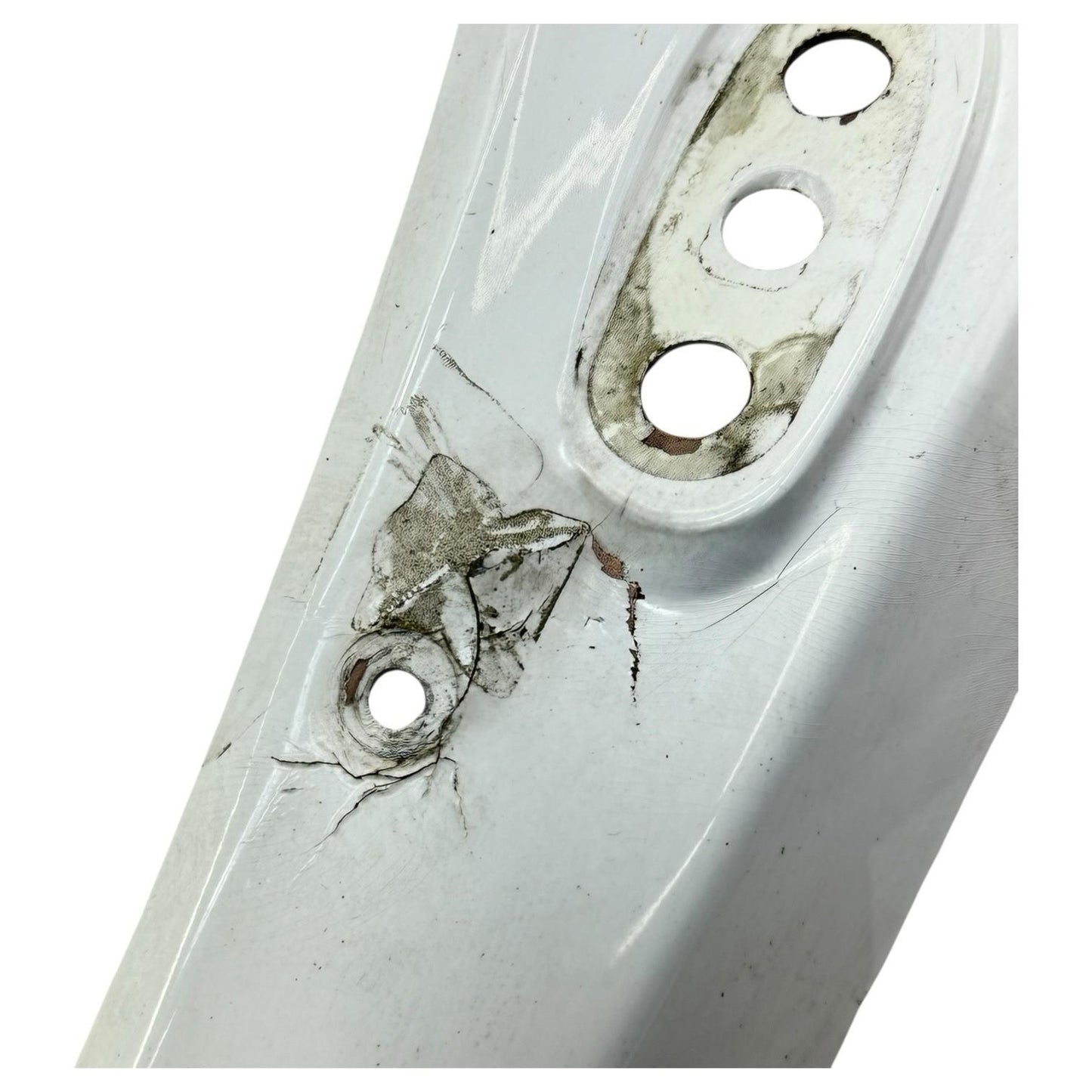 2007 2008 SUZUKI GSXR 1000 FRONT HEADLIGHT COWL NOSE FAIRING WHITE *SCUFFED*