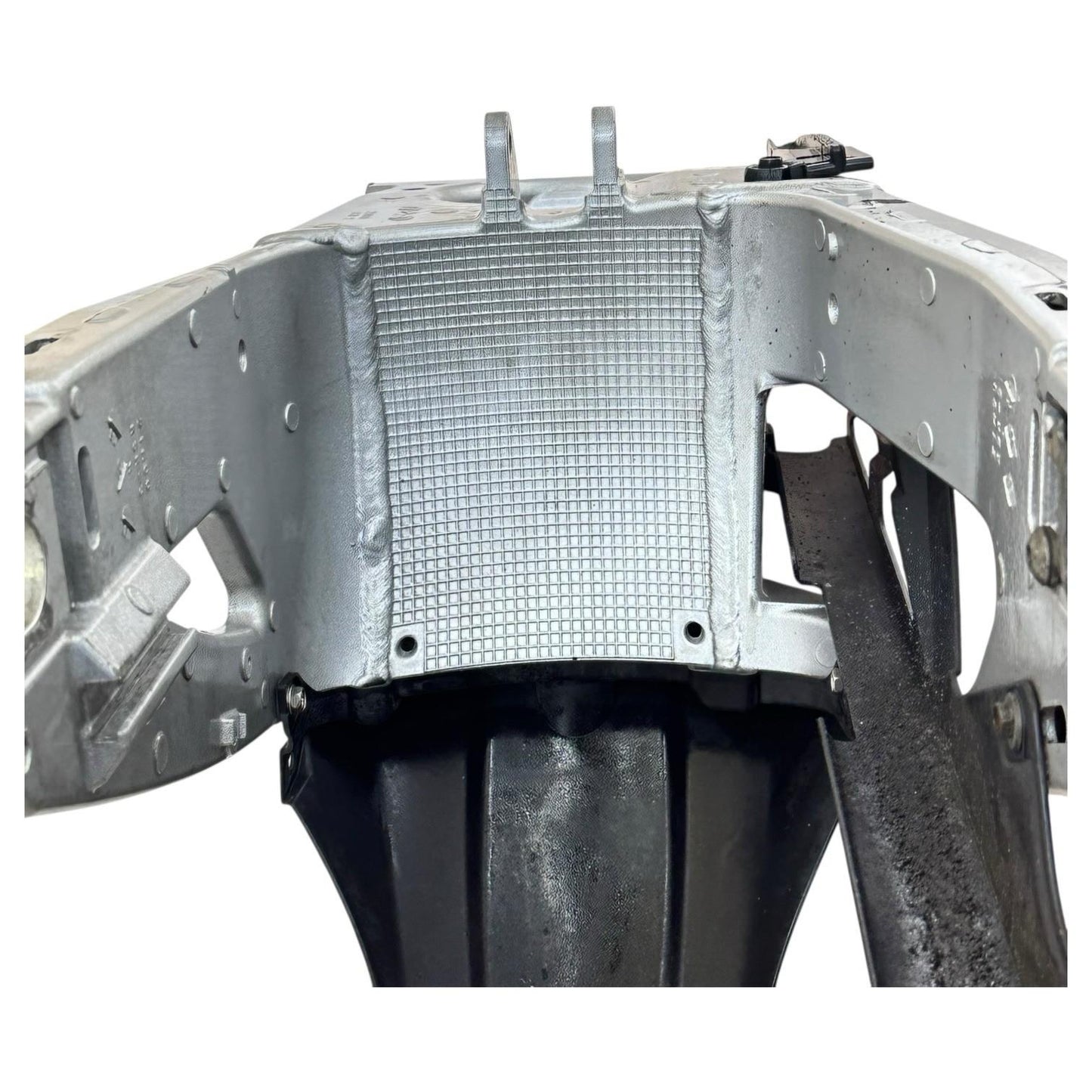 2007 2008 SUZUKI GSXR 1000 REAR SWING ARM BACK SUSPENSION SWINGARM SILVER