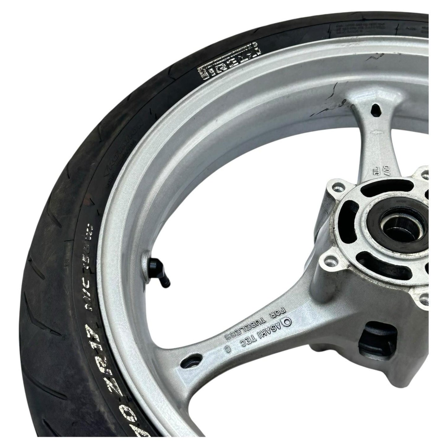 2007 2008 SUZUKI GSXR 1000 FRONT WHEEL RIM TIRE RUBBER SILVER STOCK OEM