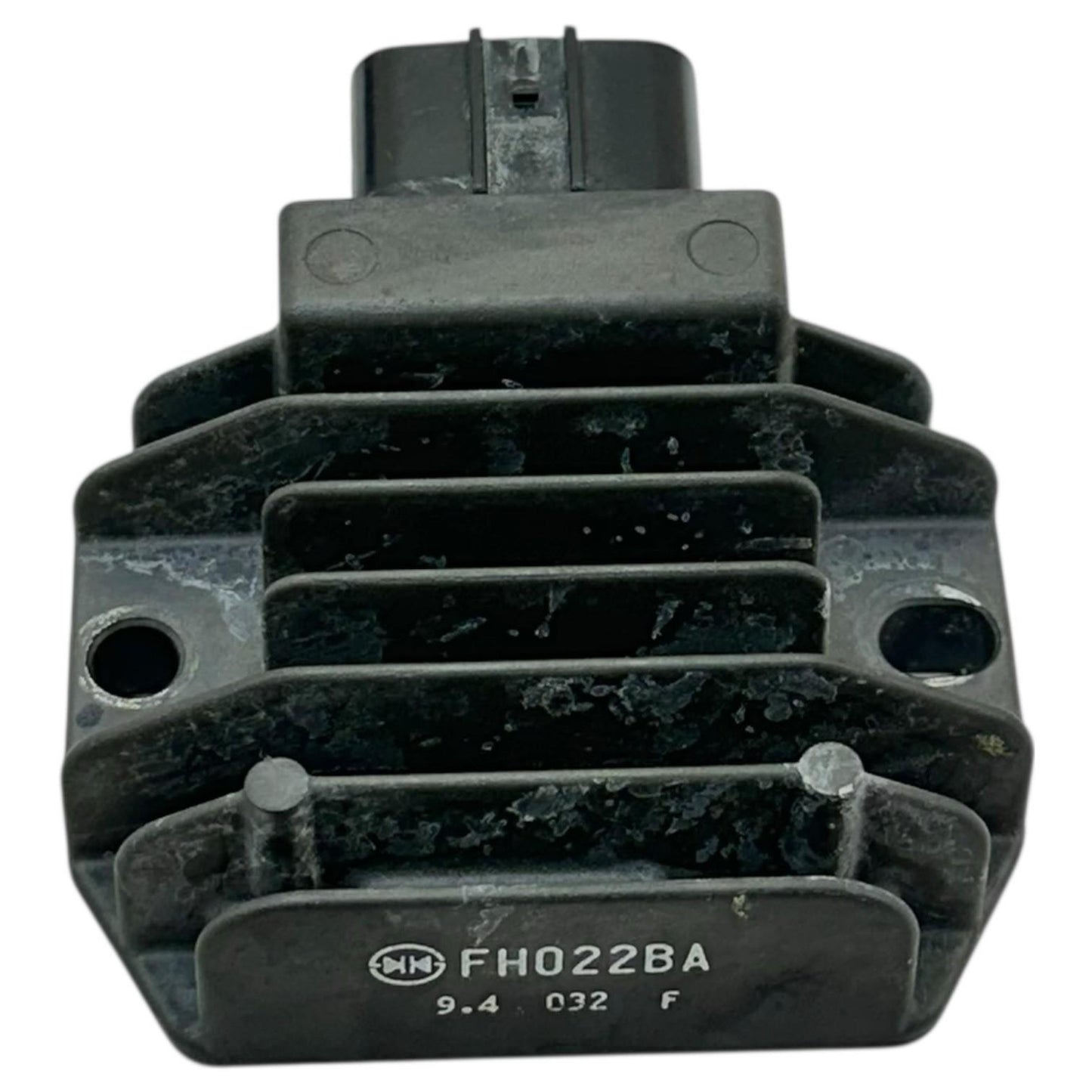 2015 - 2019 YAMAHA YZF R1 VOLTAGE REGULATOR RECTIFIER BOLTS STOCK OEM