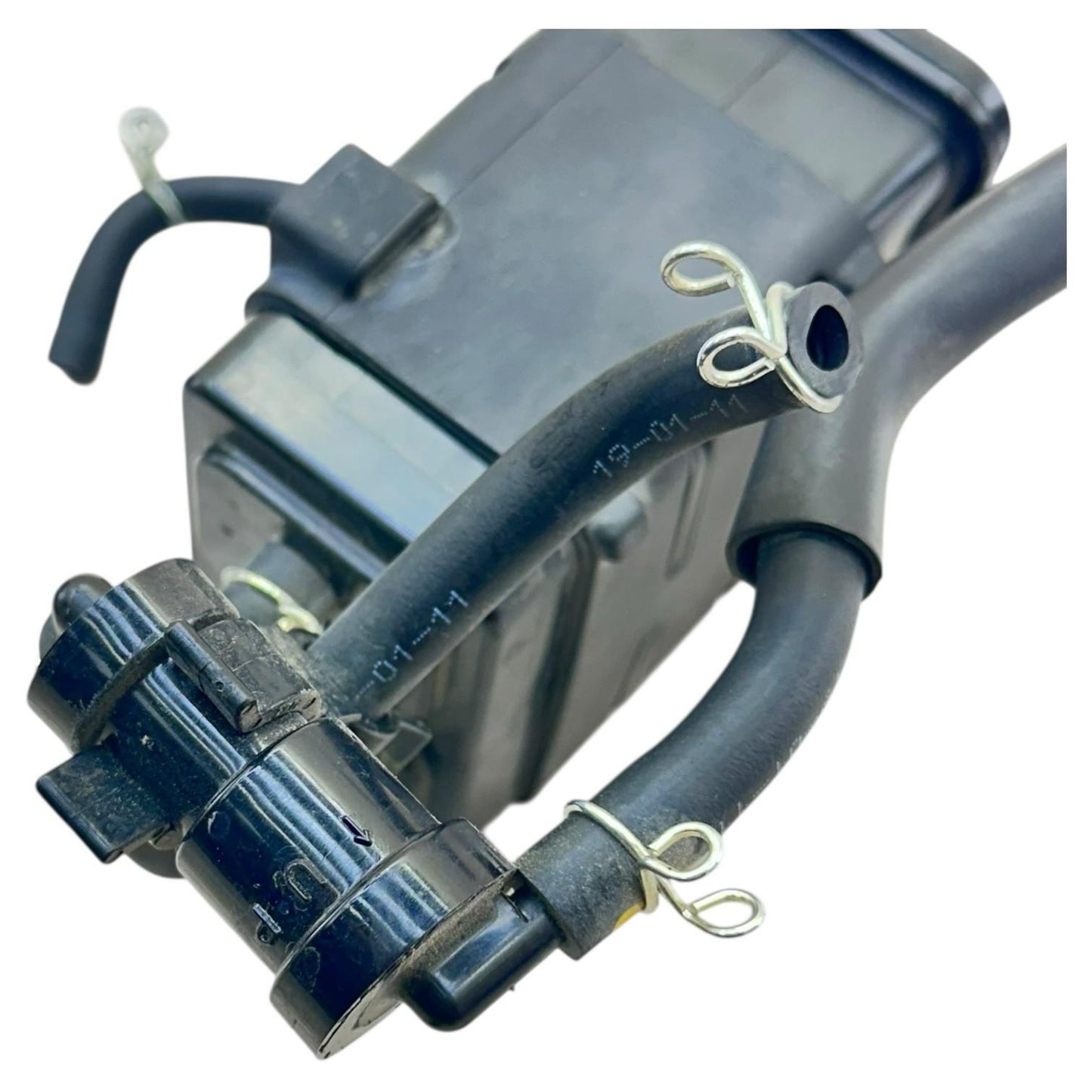 2015 - 2019 YAMAHA YZF R1 EVAP CHARCOAL EMISSIONS CANISTER VAPOR HOSES LINES