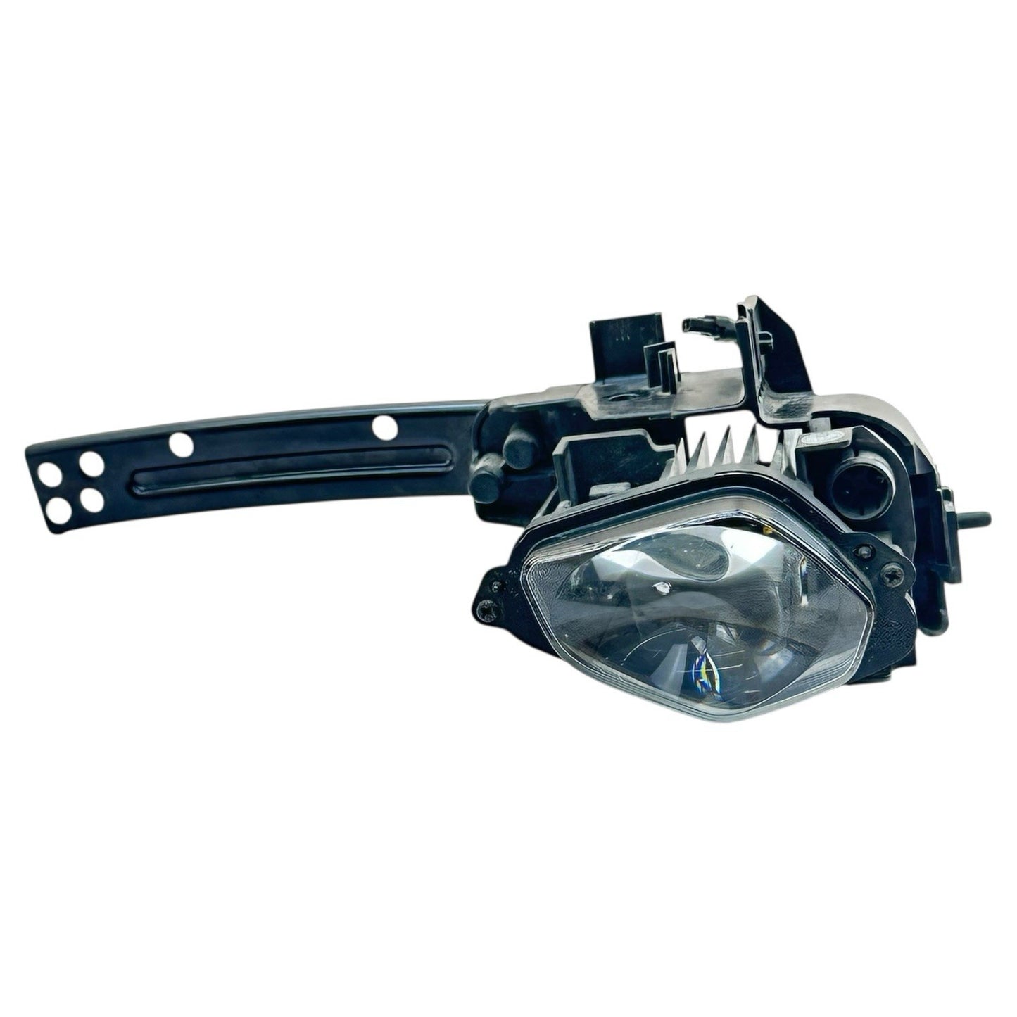 2015 - 2019 YAMAHA YZF R1 FRONT LEFT HEADLIGHT HEAD LIGHT LAMP BRACKET MOUNT