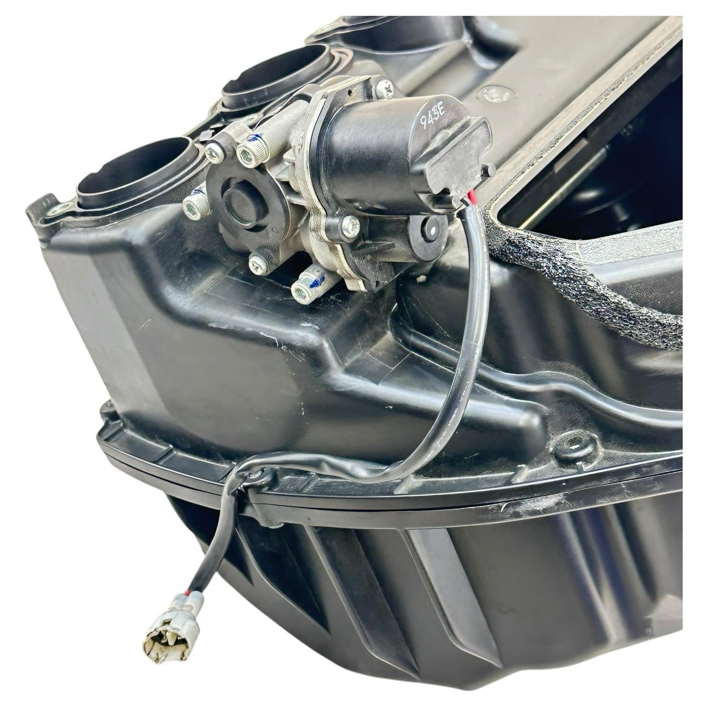 2015 - 2019 YAMAHA YZF R1 AIRBOX AIR INTAKE FILTER BOX OEM 2CR-14411-00-00