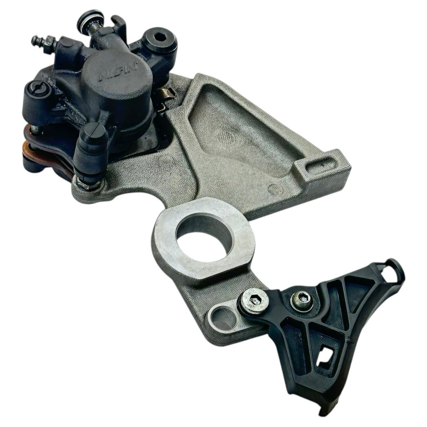 2015 - 2019 YAMAHA YZF R1 REAR BRAKE CALIPER MOUNT BRACKET BACK PADS NISSIN