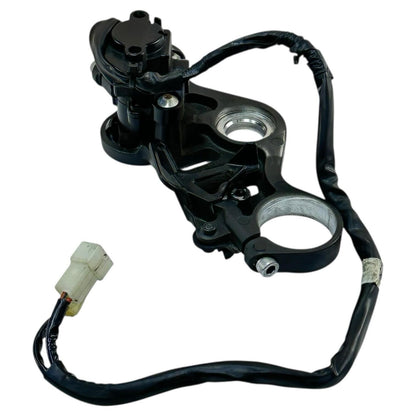 2015 - 2019 YAMAHA YZF R1 UPPER TRIPLE TREE CLAMP IGNITION SWITCH LOCK KEY SET