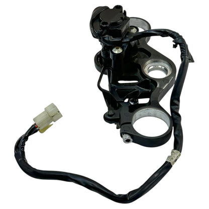 2015 - 2019 YAMAHA YZF R1 UPPER TRIPLE TREE CLAMP IGNITION SWITCH LOCK KEY SET