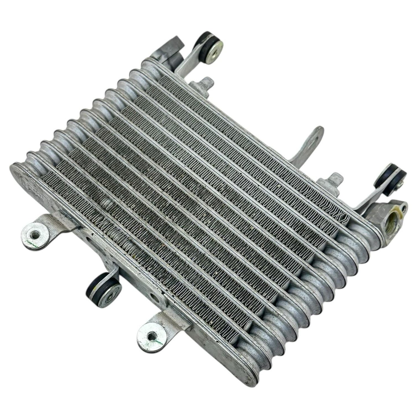 2015 - 2019 YAMAHA YZF R1 ENGINE OIL COOLER MOTOR COOLING
