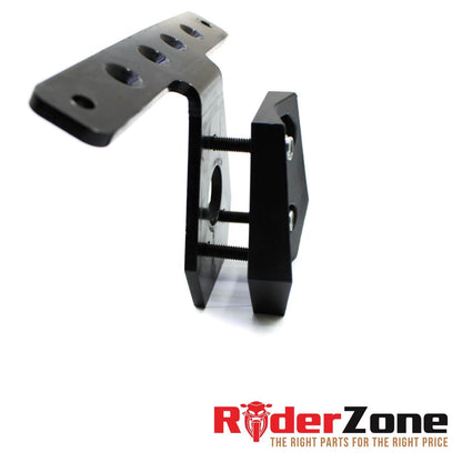 2015 - 2019 YAMAHA R1 R1M R1S LICENCE PLATE BRACKET MOUNT REAR FENDER COVER OEM