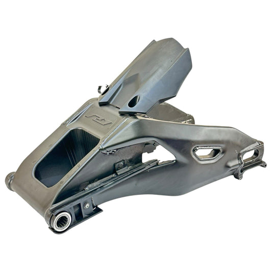 2015 - 2019 YAMAHA YZF R1 REAR SWINGARM CHAIN GUIDE BACK SWING ARM FENDER