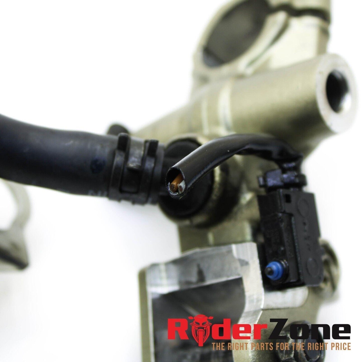 2010 - 2014 APRILIA RSV4 R BREMBO FRONT BRAKE MASTER CYLINDER RESERVOIR STOCK