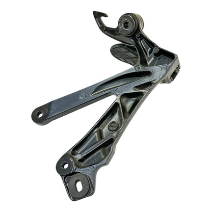 2022 - 2024 SUZUKI HAYABUSA REAR PASSENGER PEGS LEFT RIGHT FOOT REST *SCUFFED*