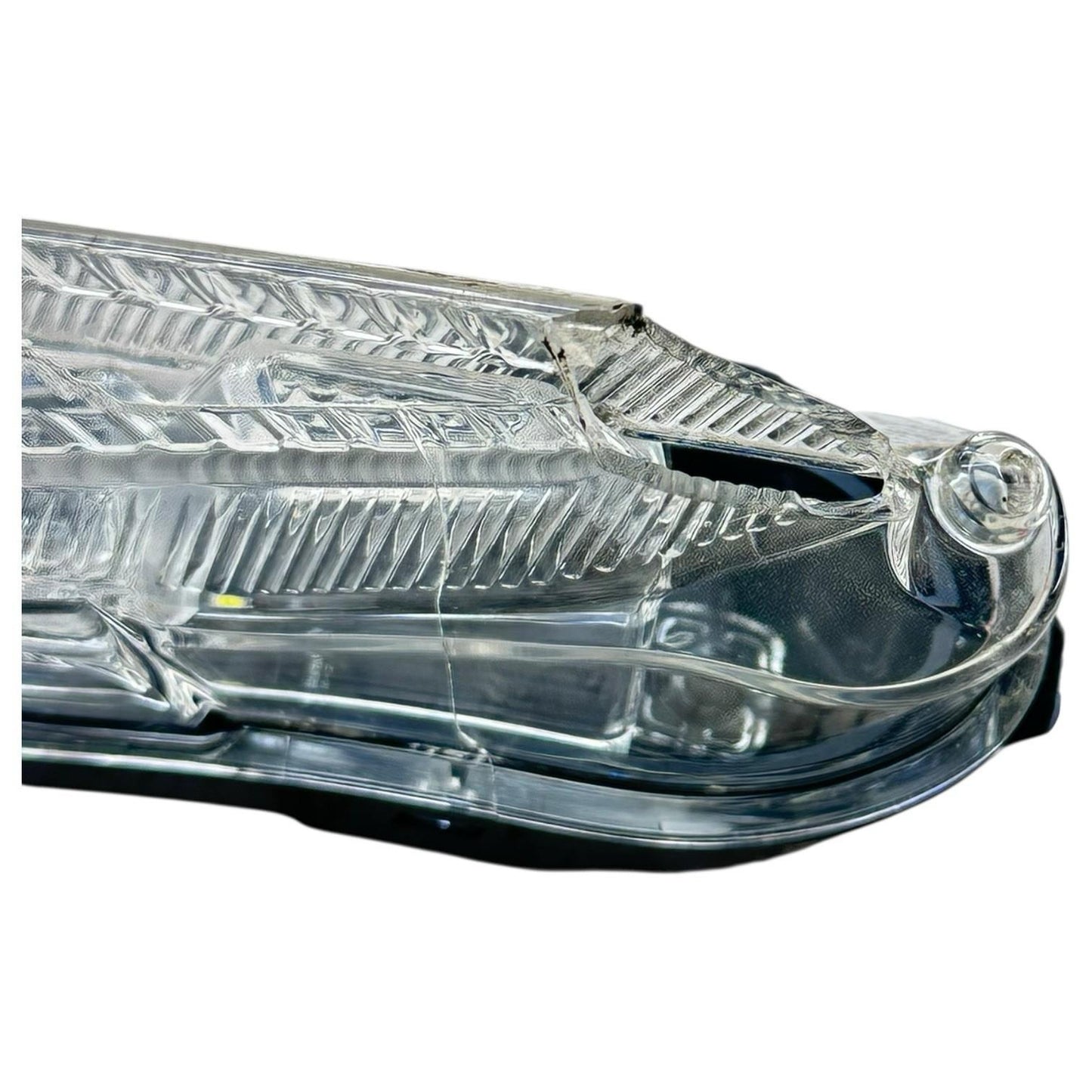 2022 - 2024 SUZUKI HAYABUSA LEFT TURN SIGNAL INDICATOR BLINKER *CRACKED*