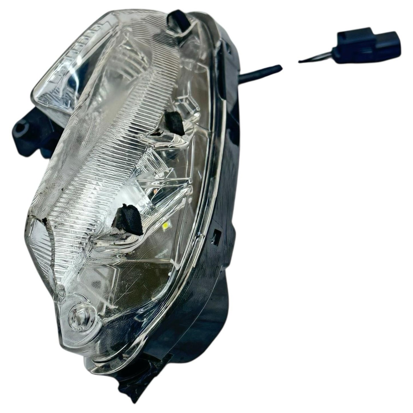 2022 - 2024 SUZUKI HAYABUSA LEFT TURN SIGNAL INDICATOR BLINKER *CRACKED*