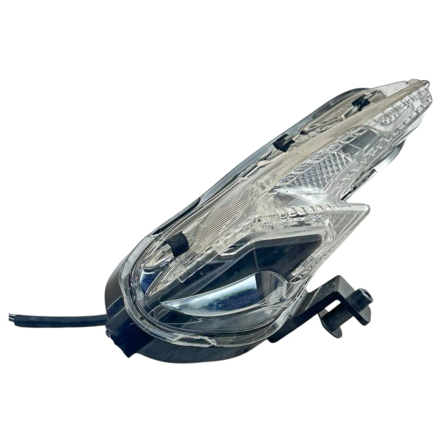 2022 - 2024 SUZUKI HAYABUSA LEFT TURN SIGNAL INDICATOR BLINKER *CRACKED*