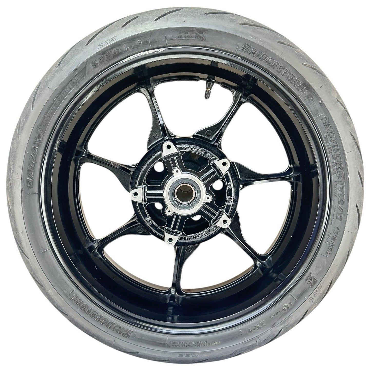 2022 - 2024 SUZUKI HAYABUSA REAR WHEEL BACK RIM TIRE RUBBER BLACK STOCK OEM