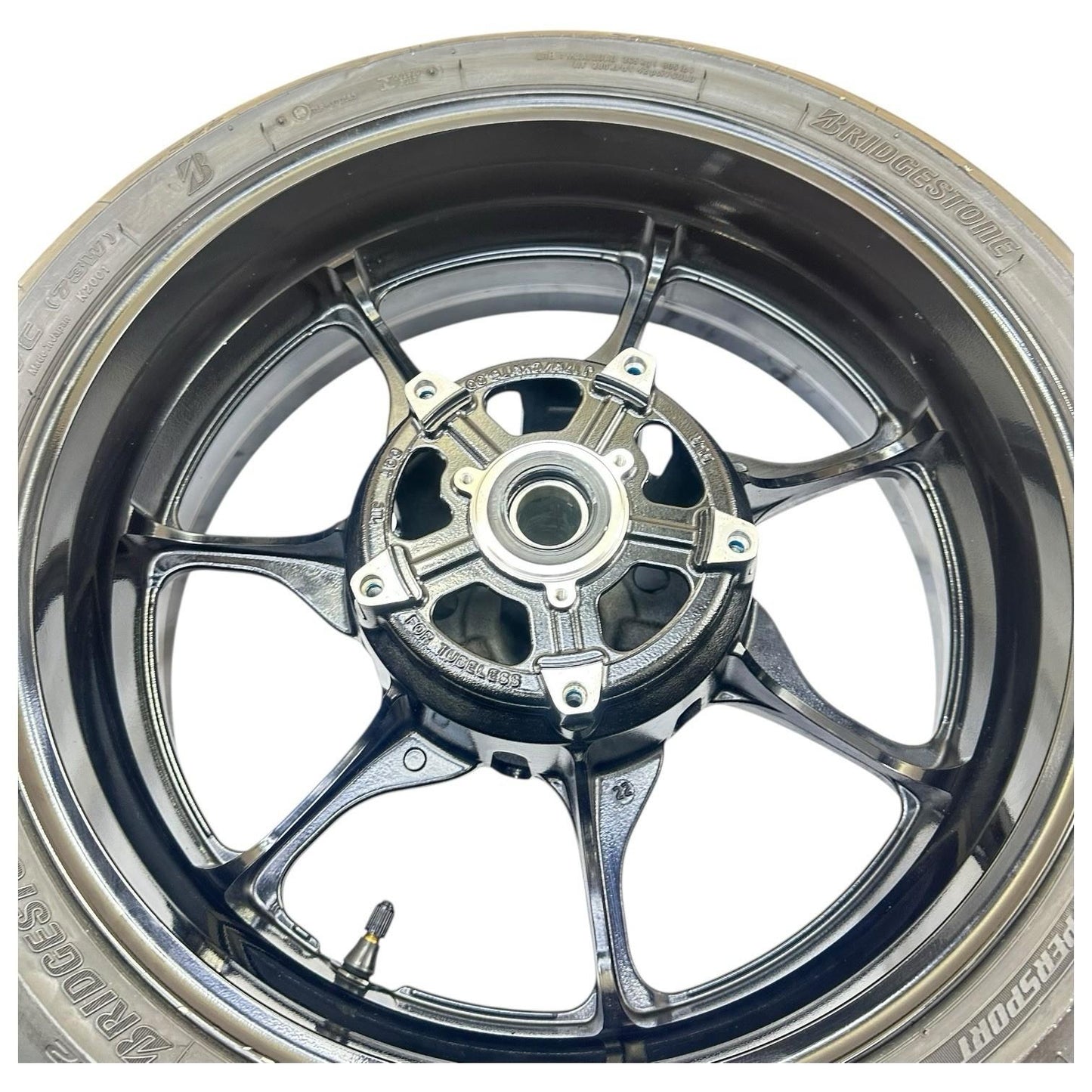 2022 - 2024 SUZUKI HAYABUSA REAR WHEEL BACK RIM TIRE RUBBER BLACK STOCK OEM