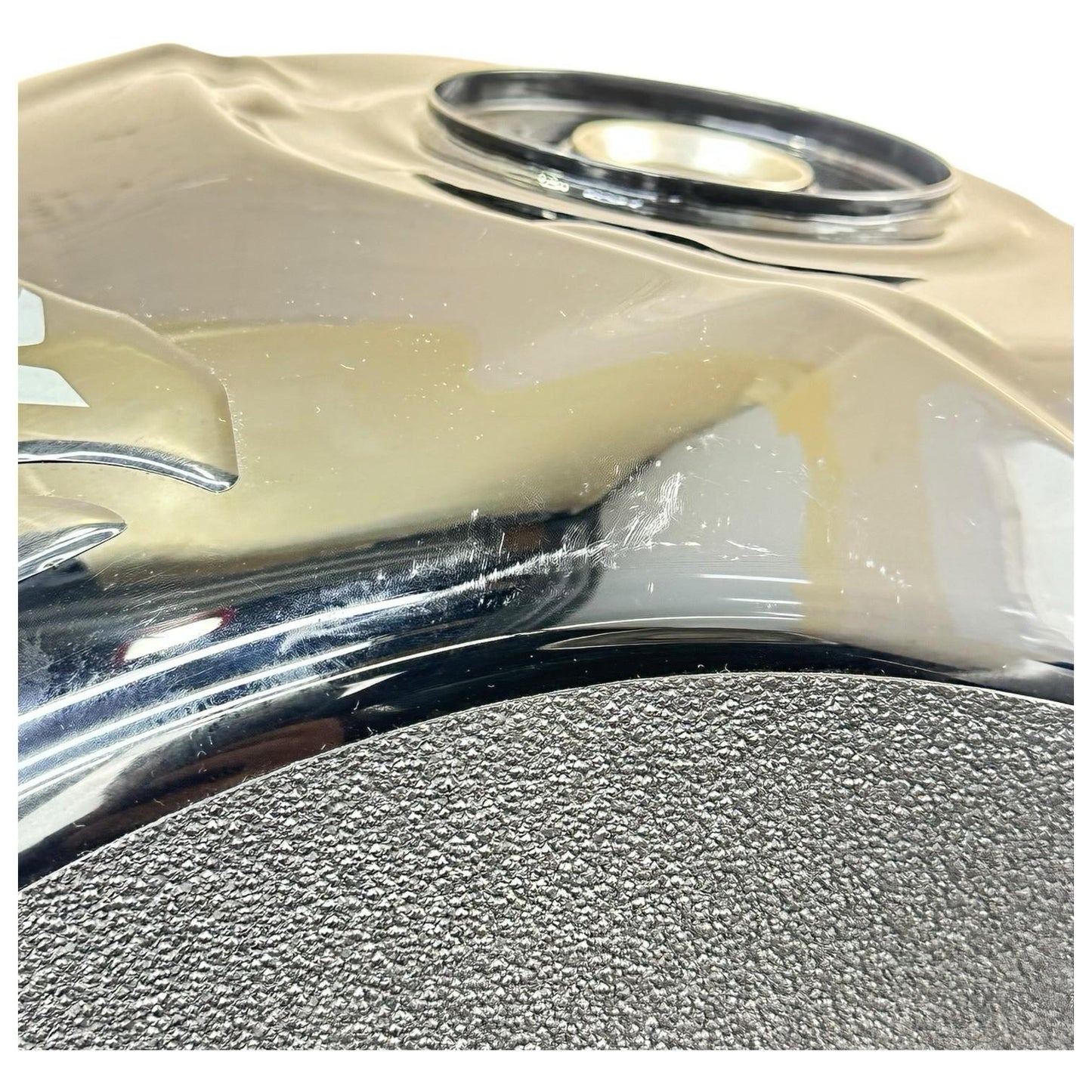 2022 - 2024 SUZUKI HAYABUSA FUEL TANK GAS PETROL RESERVOIR HEAT SHEILD BLACK