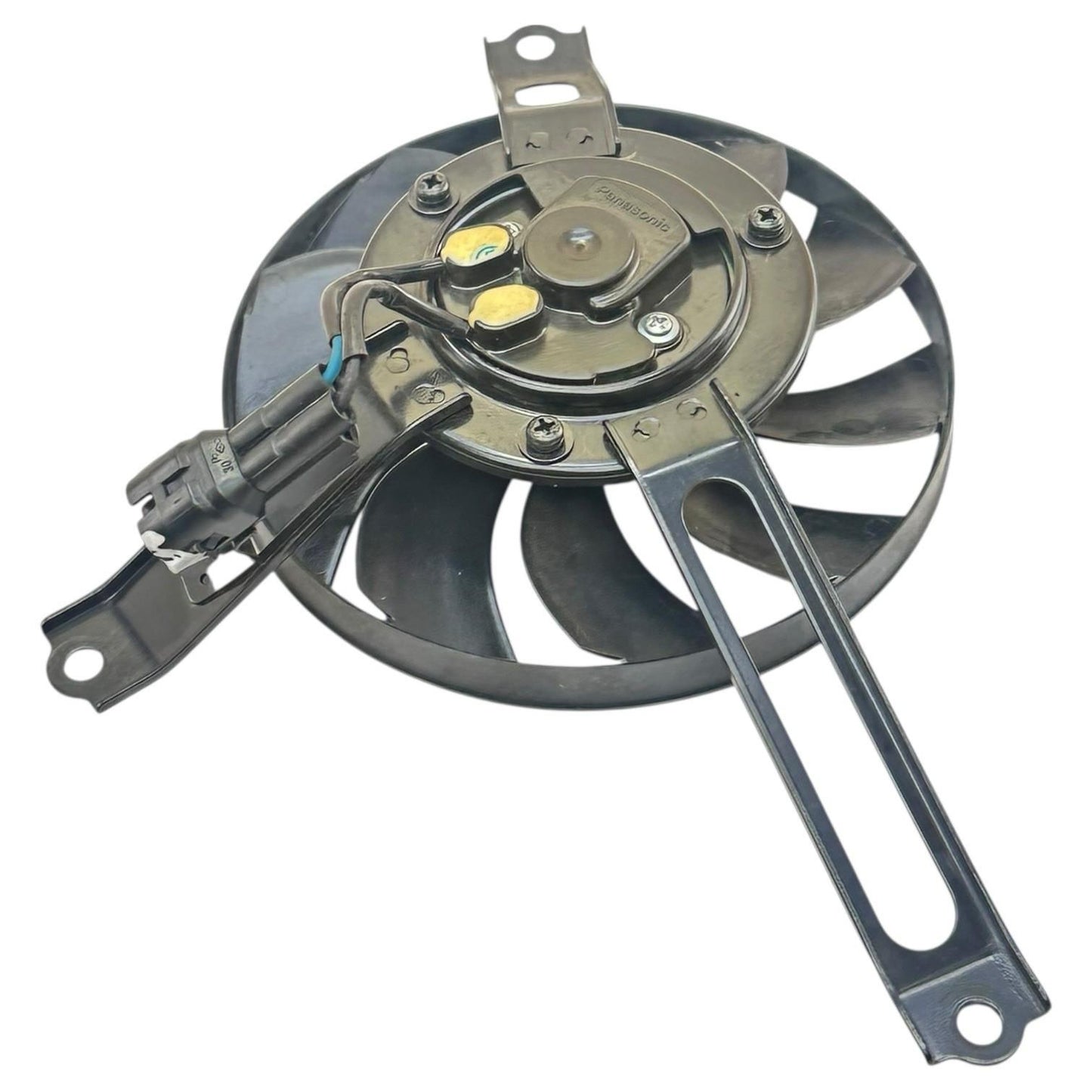 2014 - 2016 HONDA CBR1000RR SP RIGHT COOLING FAN ENGINE RADIATOR MOTOR COOLING