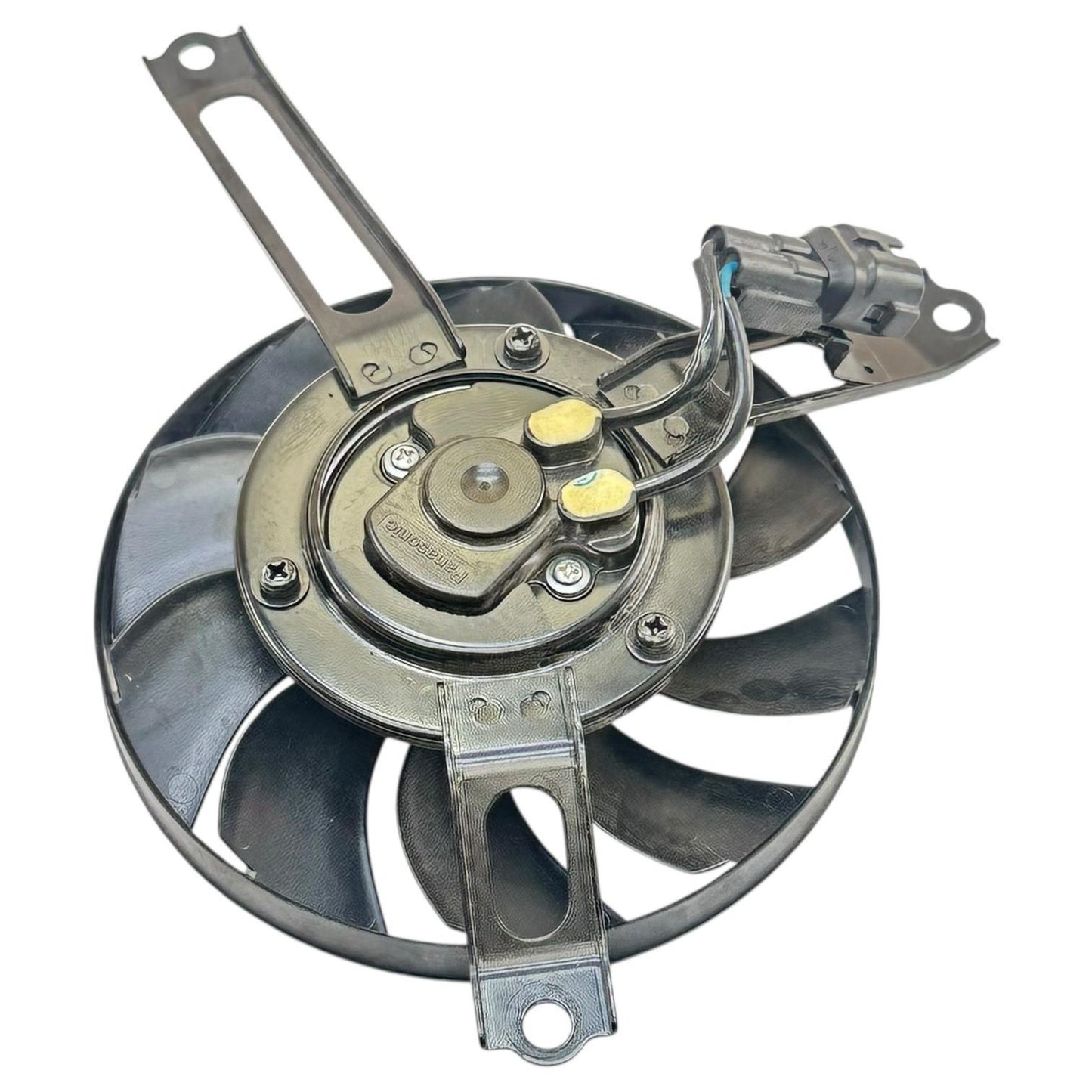 2014 - 2016 HONDA CBR1000RR SP RIGHT COOLING FAN ENGINE RADIATOR MOTOR COOLING