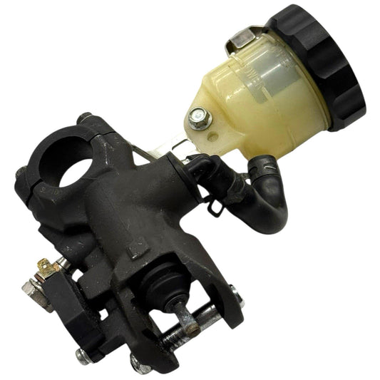 2005 2006 SUZUKI GSXR1000 FRONT BRAKE MASTER CYLINDER RESERVOIR TANK STOCK