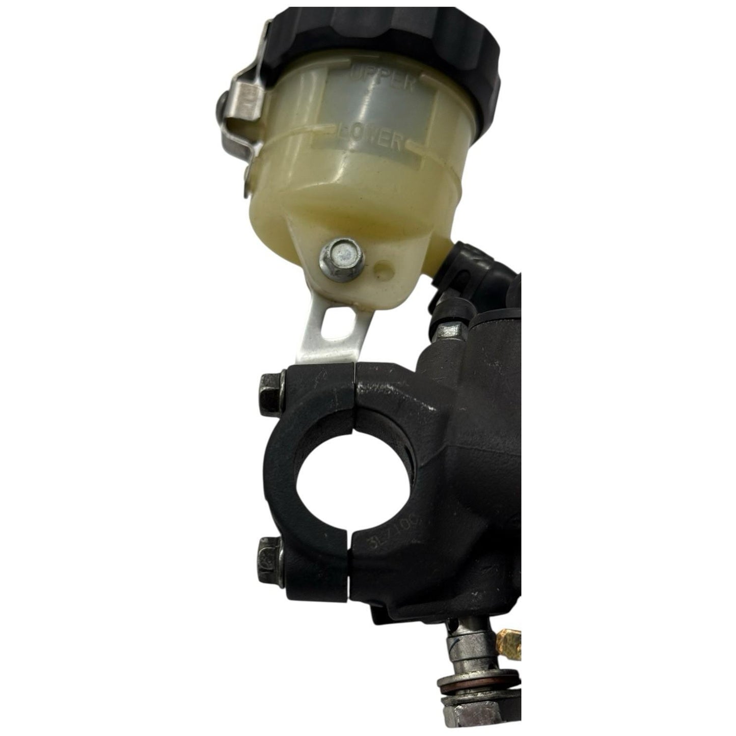 2005 2006 SUZUKI GSXR1000 FRONT BRAKE MASTER CYLINDER RESERVOIR TANK STOCK