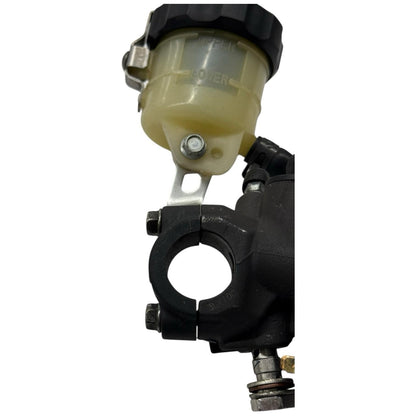 2005 2006 SUZUKI GSXR1000 FRONT BRAKE MASTER CYLINDER RESERVOIR TANK STOCK