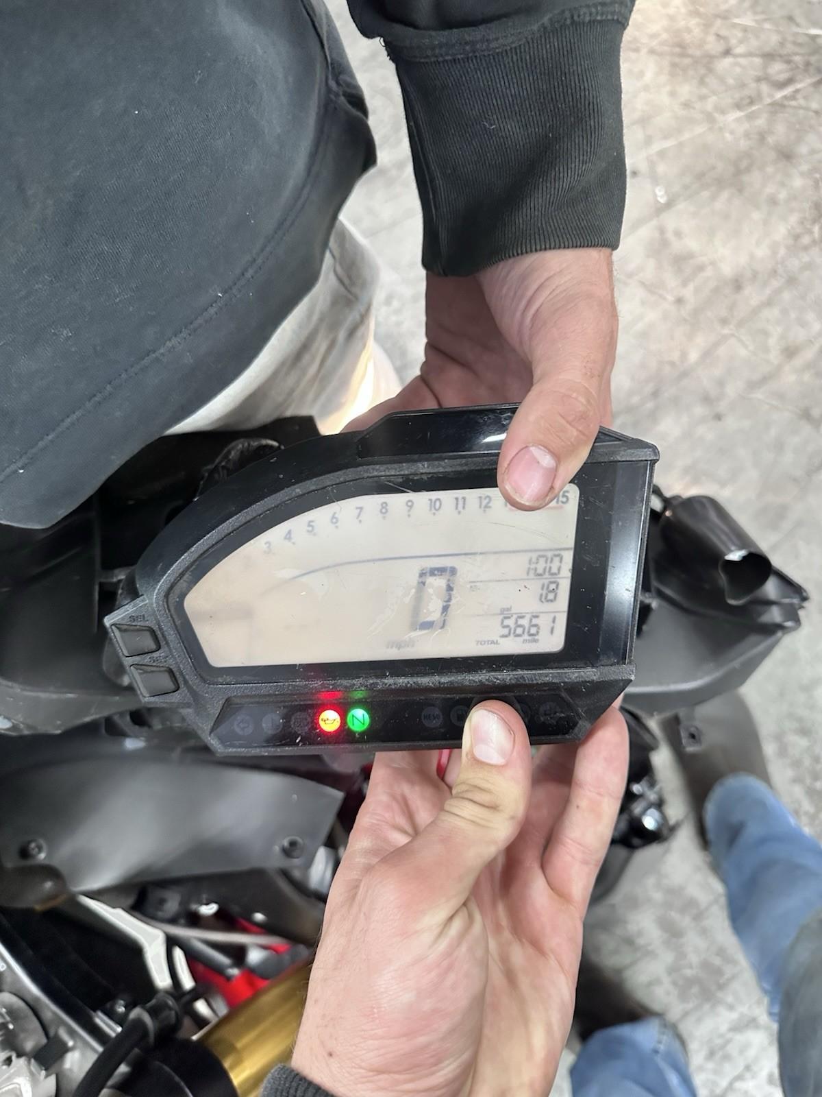 2014 - 2016 HONDA CBR1000RR SP SPEEDOMETER GAUGE CLUSTER DASH TACKOMETER SPEEDO