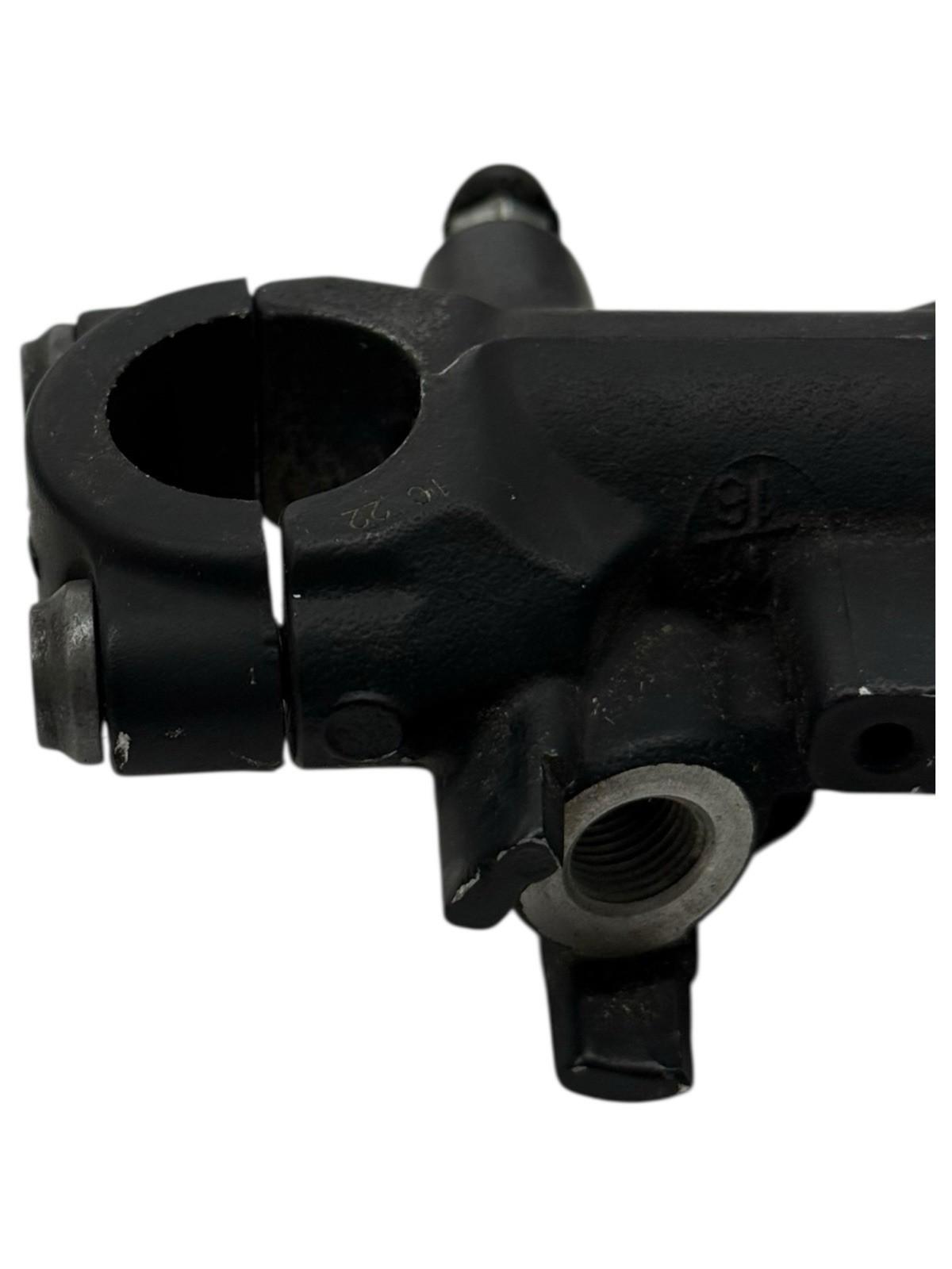 2020 - 2024 BMW S1000RR FRONT BRAKE MASTER CYLINDER *BROKEN VALVE*