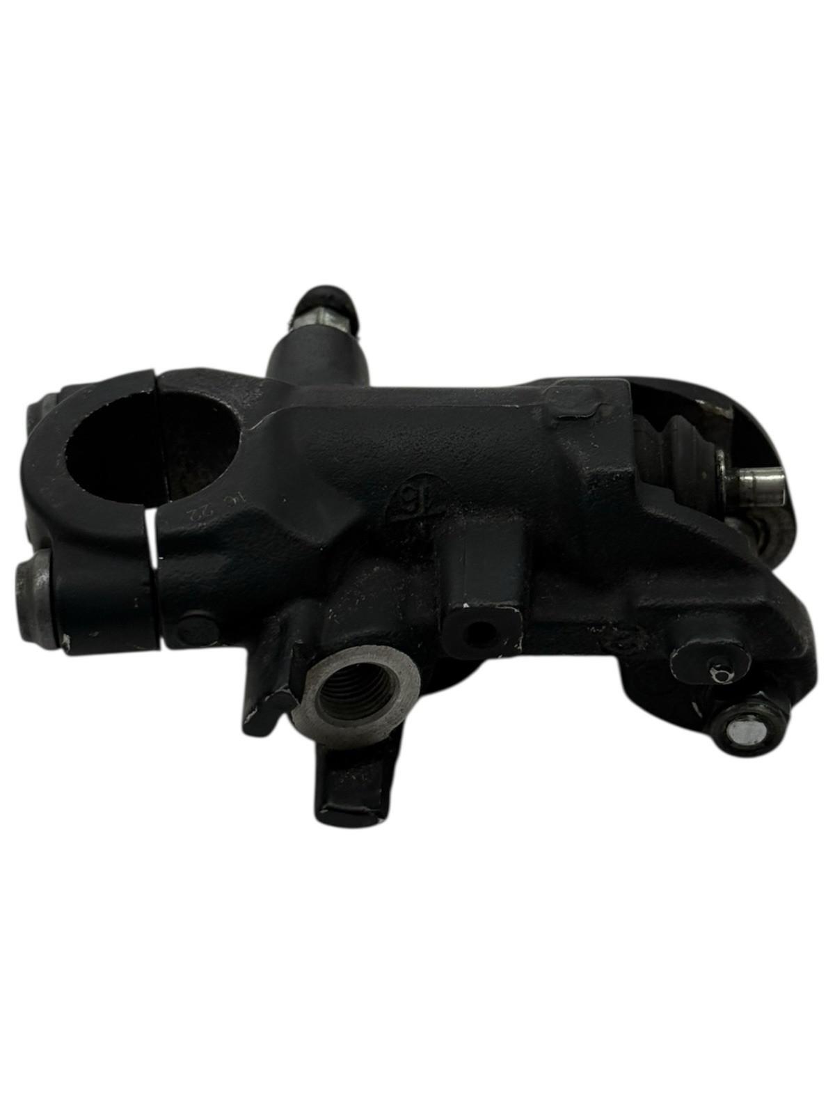 2020 - 2024 BMW S1000RR FRONT BRAKE MASTER CYLINDER *BROKEN VALVE*