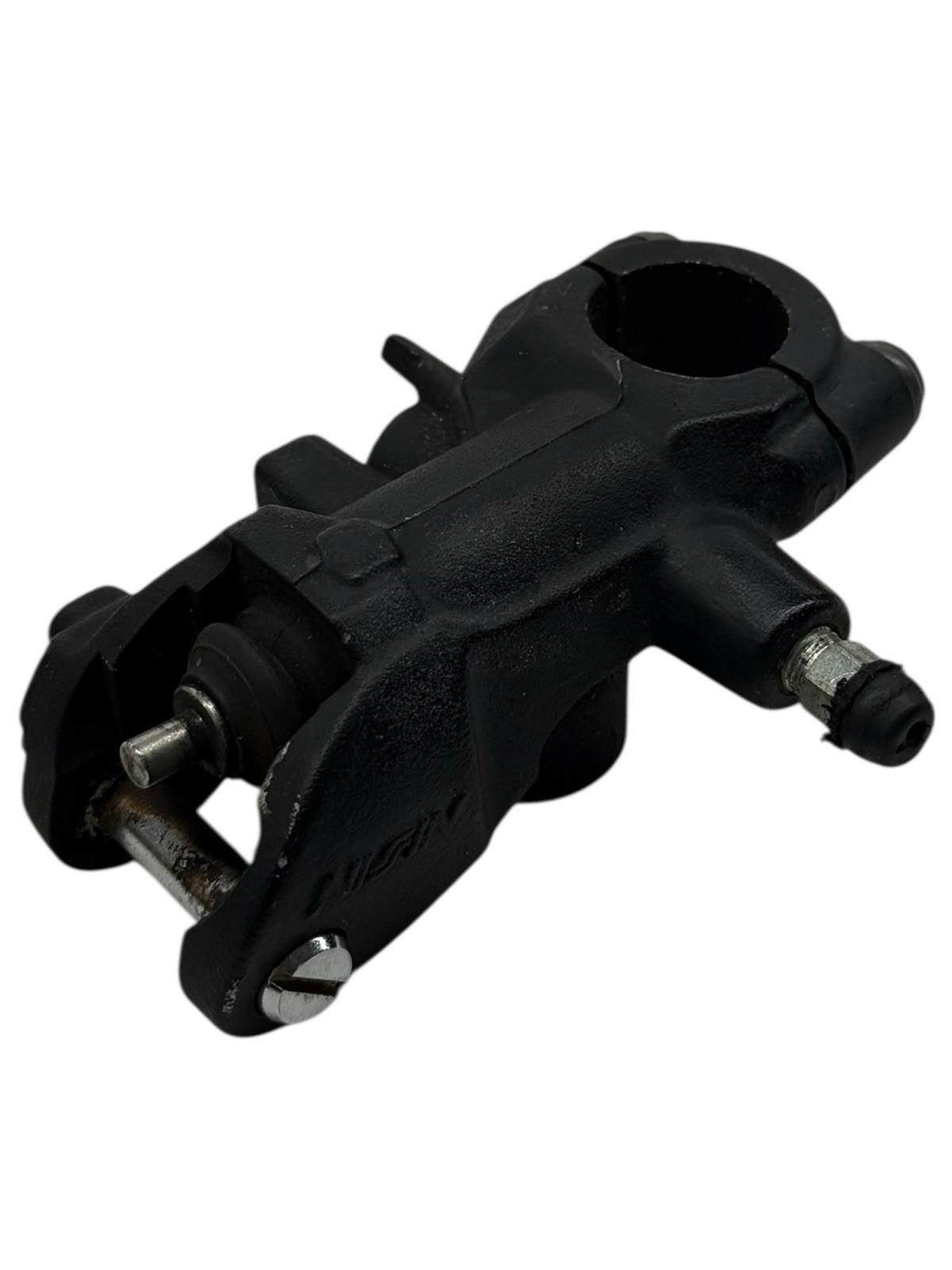 2020 - 2024 BMW S1000RR FRONT BRAKE MASTER CYLINDER *BROKEN VALVE*