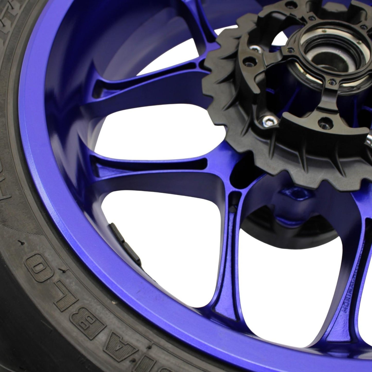 2020 - 2024 YAMAHA YZF R1 REAR WHEEL BACK RIM TIRE RUBBER HUB BLUE OEM