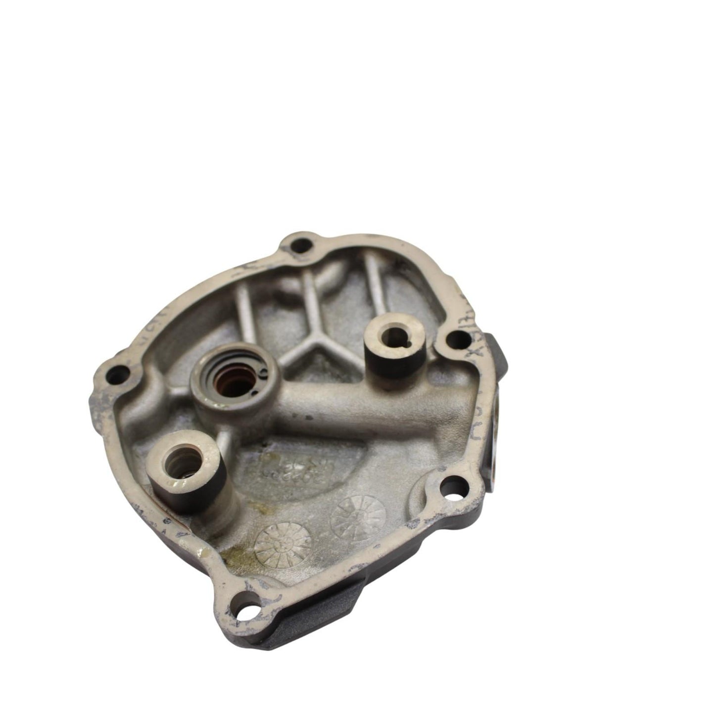 2020 - 2024 YAMAHA YZF R1 ENGINE OIL PUMP COVER MOTOR SIDE