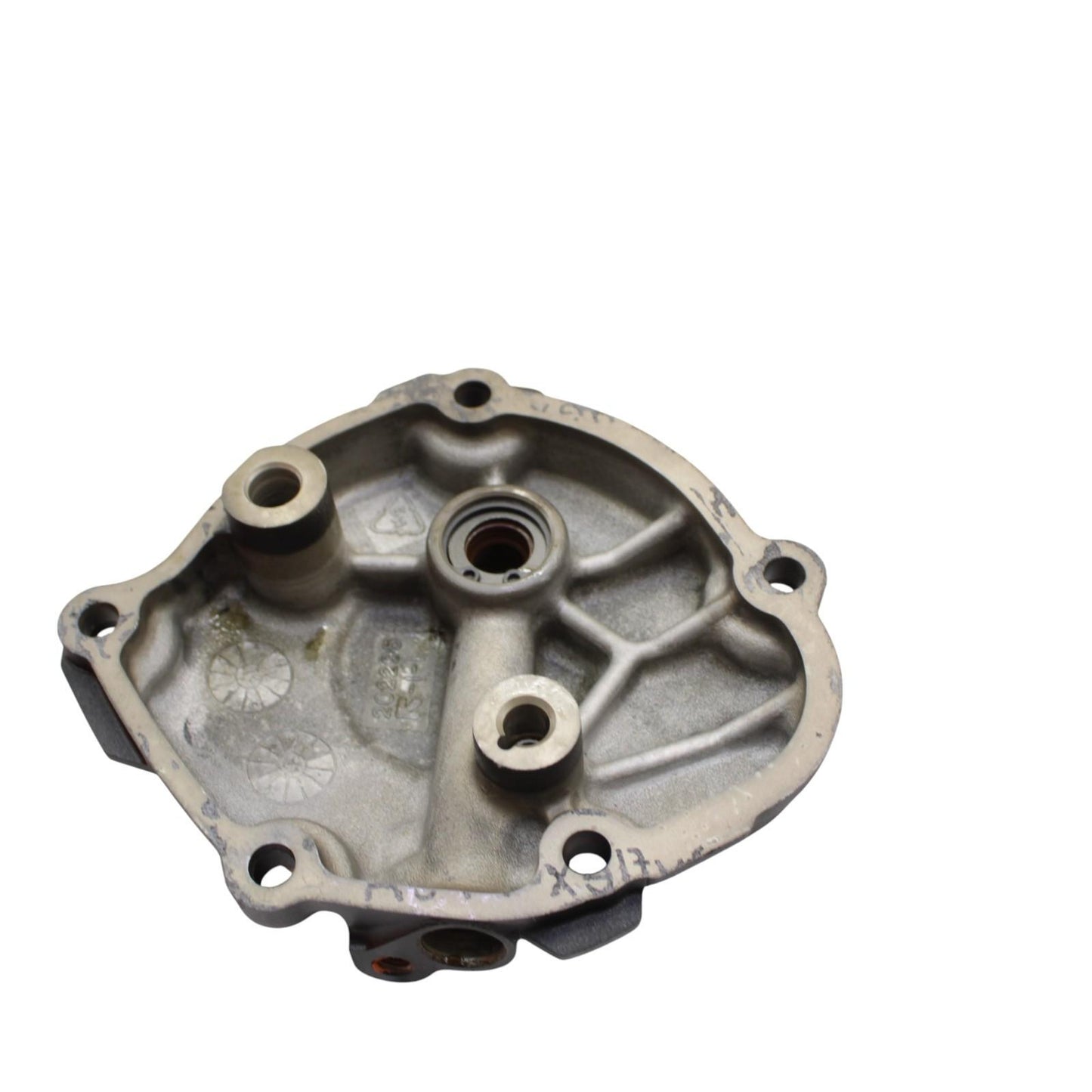 2020 - 2024 YAMAHA YZF R1 ENGINE OIL PUMP COVER MOTOR SIDE