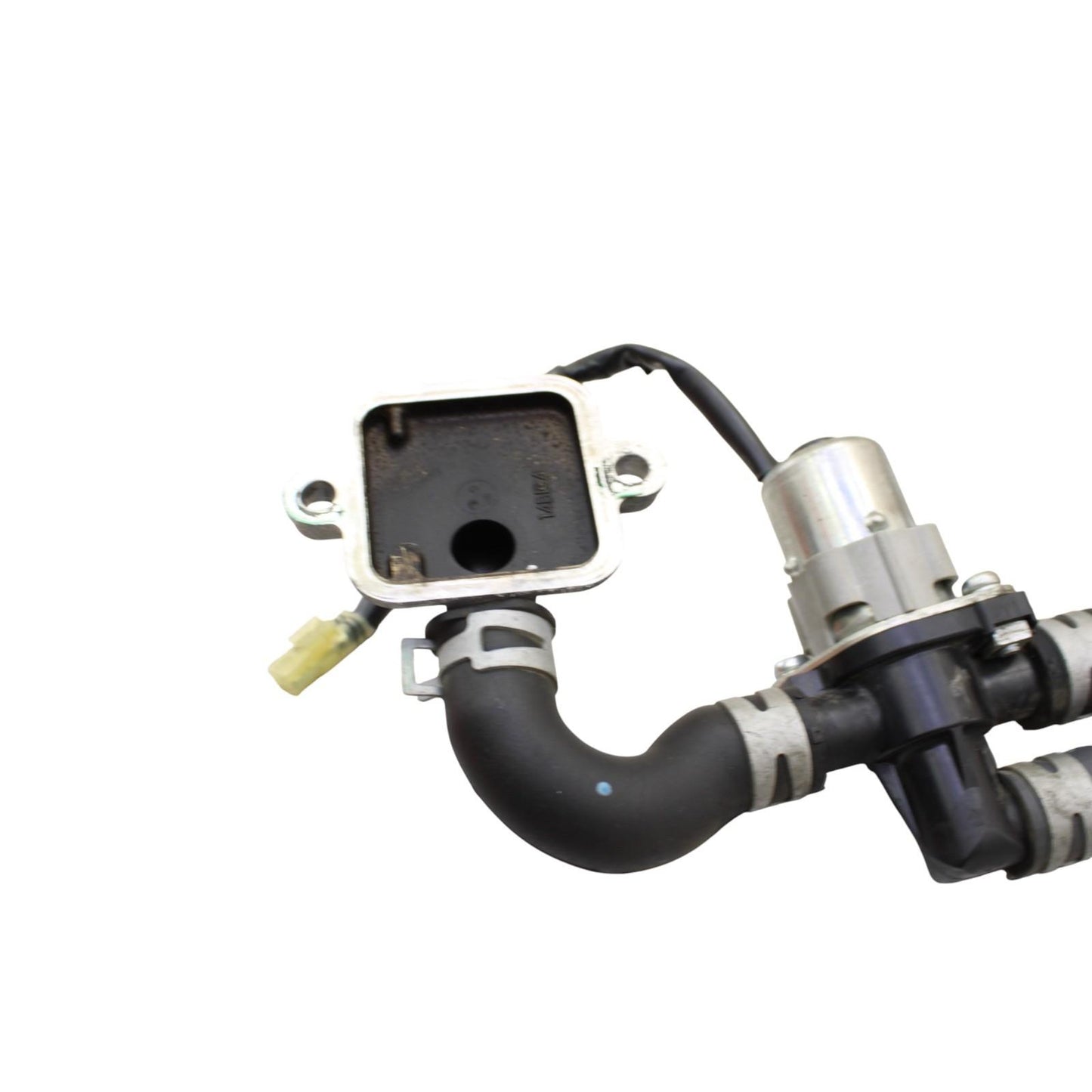 2020 - 2024 YAMAHA YZF R1 AIR VALVE SOLENOID TOP ENGINE SWITCH LINES HOSES PIPES