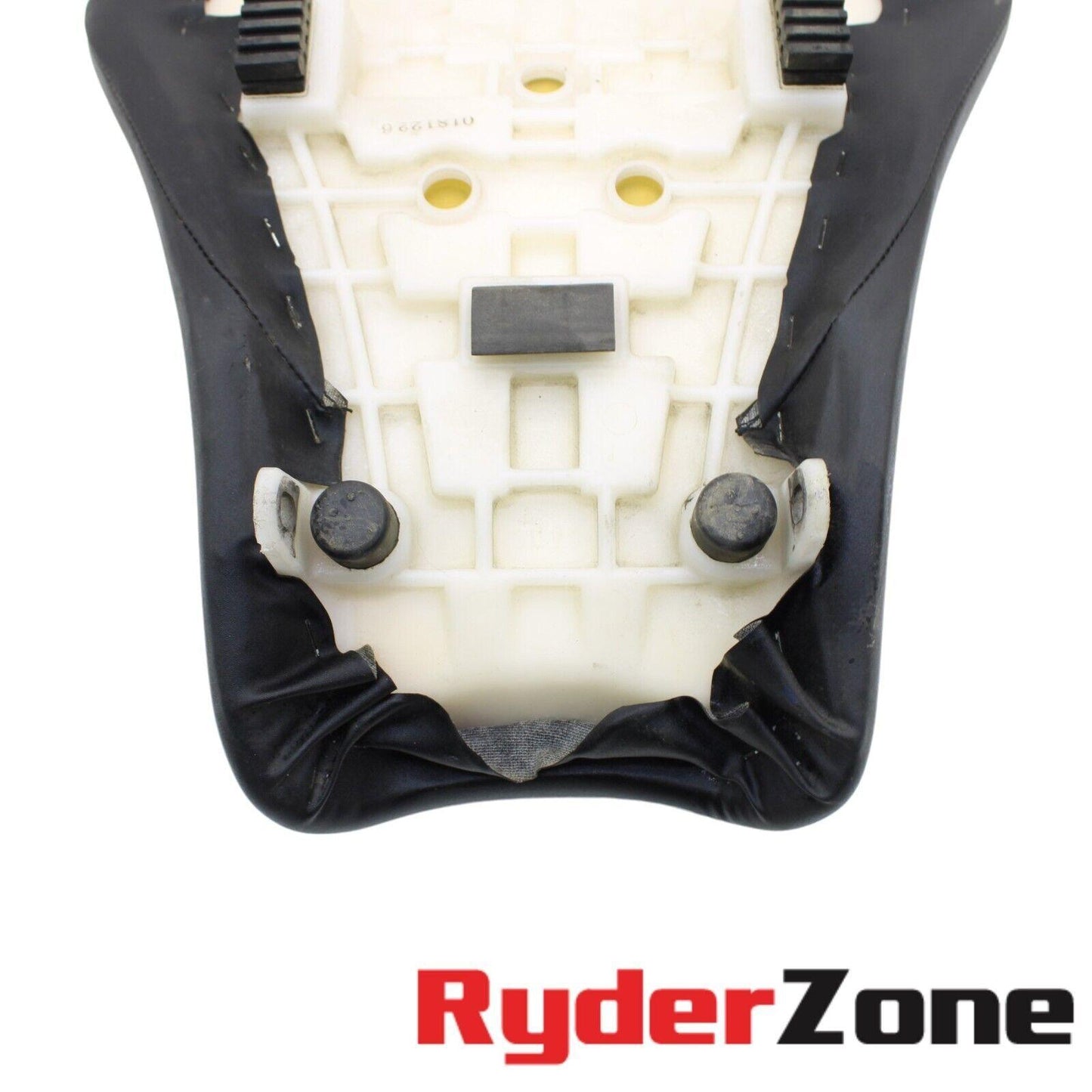 2005 2006 SUZUKI GSXR 1000 SEAT FRONT CUSHION SADDLE DRIVER BLACK STOCK