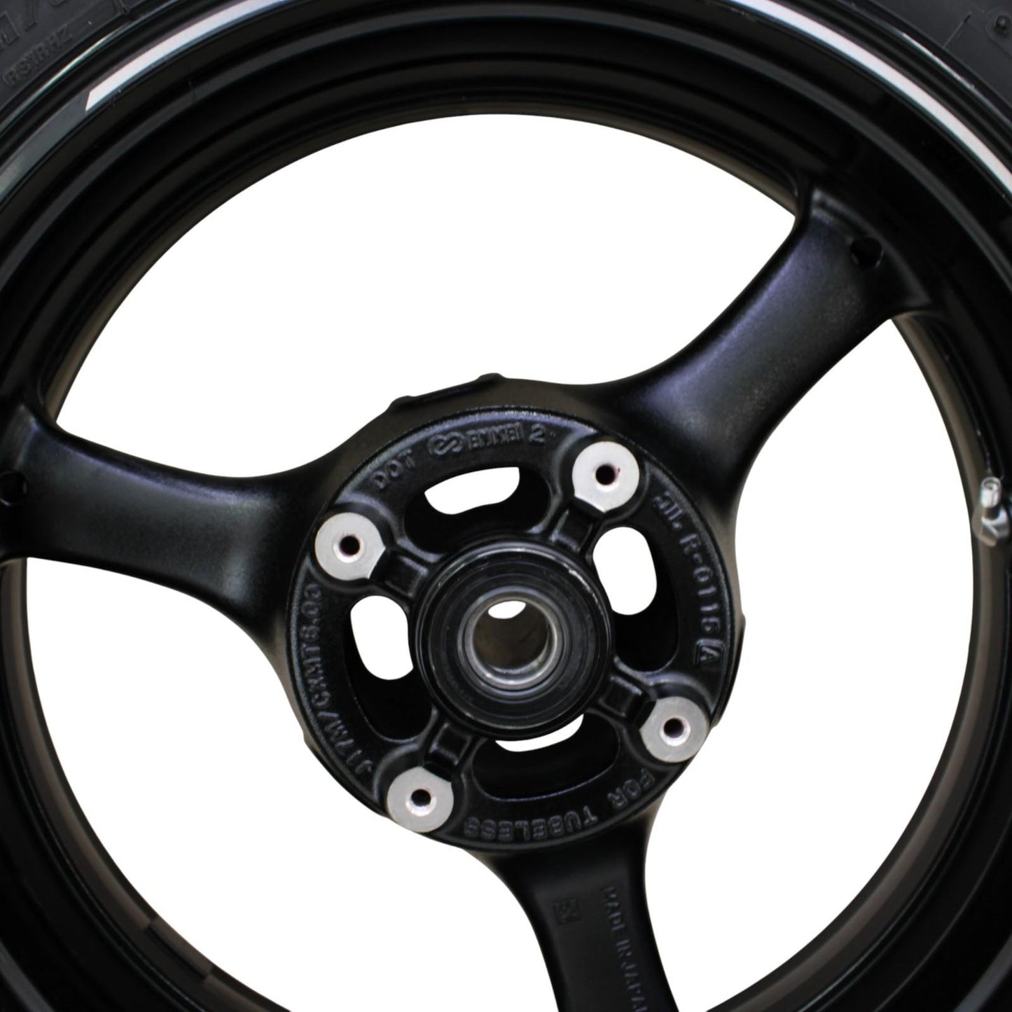 2021 - 2025 KAWASAKI NINJA ZX10R REAR WHEEL BACK RIM TIRE RUBBER HUB BLACK STOCK