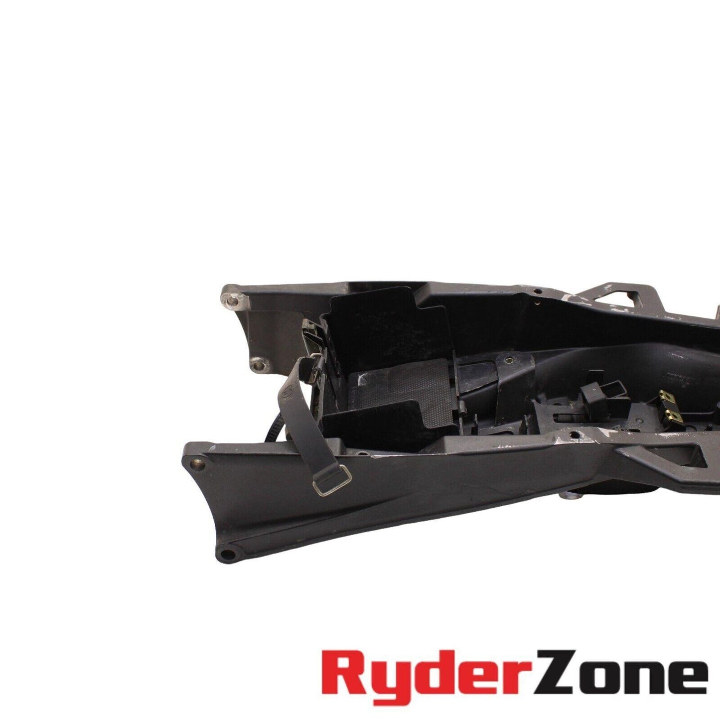 2004 - 2006 YAMAHA YZF R1 SUBFRAME GAS TANK BRACKET & BOLT BATTERY TRAY BLACK