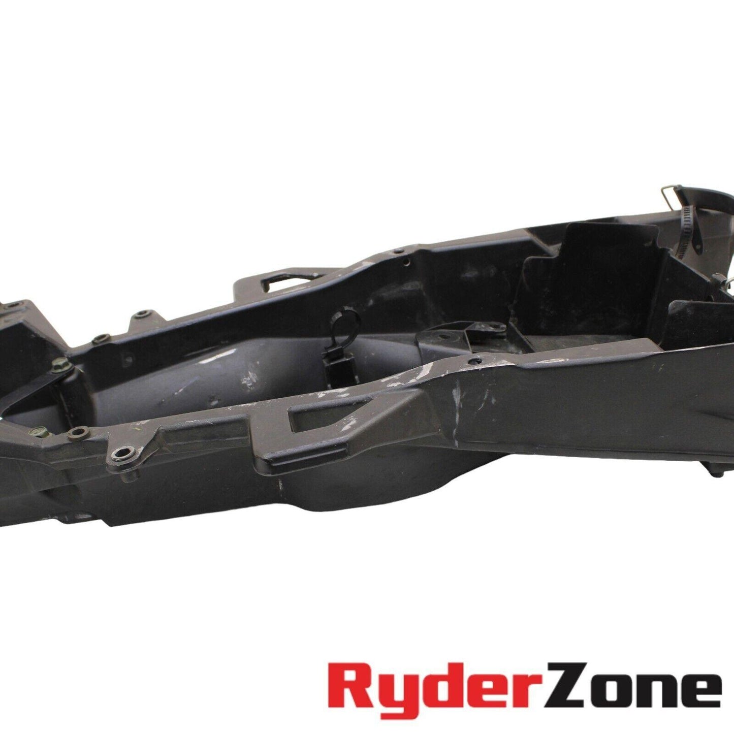 2004 - 2006 YAMAHA YZF R1 SUBFRAME GAS TANK BRACKET & BOLT BATTERY TRAY BLACK
