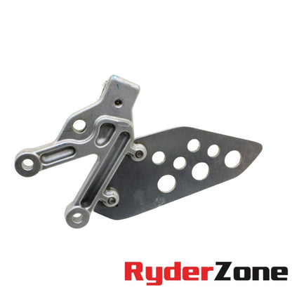 2004 - 2010 APRILIA RSV1000R REARSET SET LEFT RIGHT SIDE FOOT GUARD SILVER