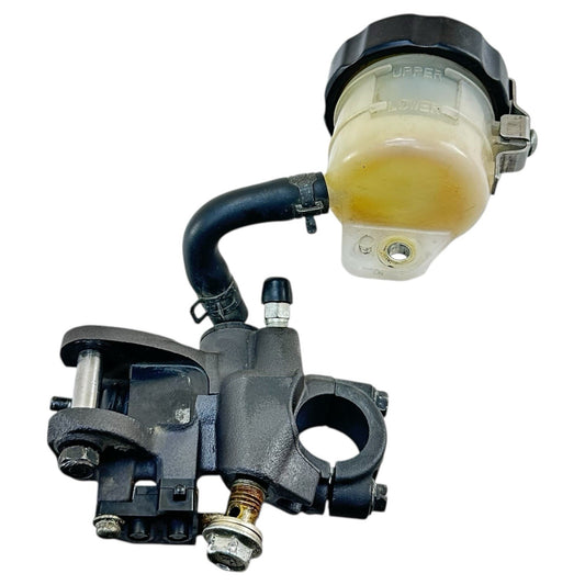 2007 2008 SUZUKI GSXR 1000 FRONT BRAKE MASTER CYLINDER RESERVOIR PERCH MOUNT