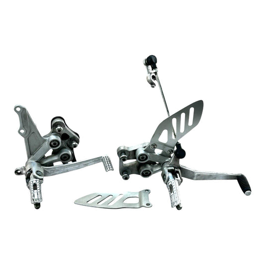 2007 2008 SUZUKI GSXR 1000 REARSET DRIVER FOOT PEG SHIFTER BRAKE LEFT RIGHT SET
