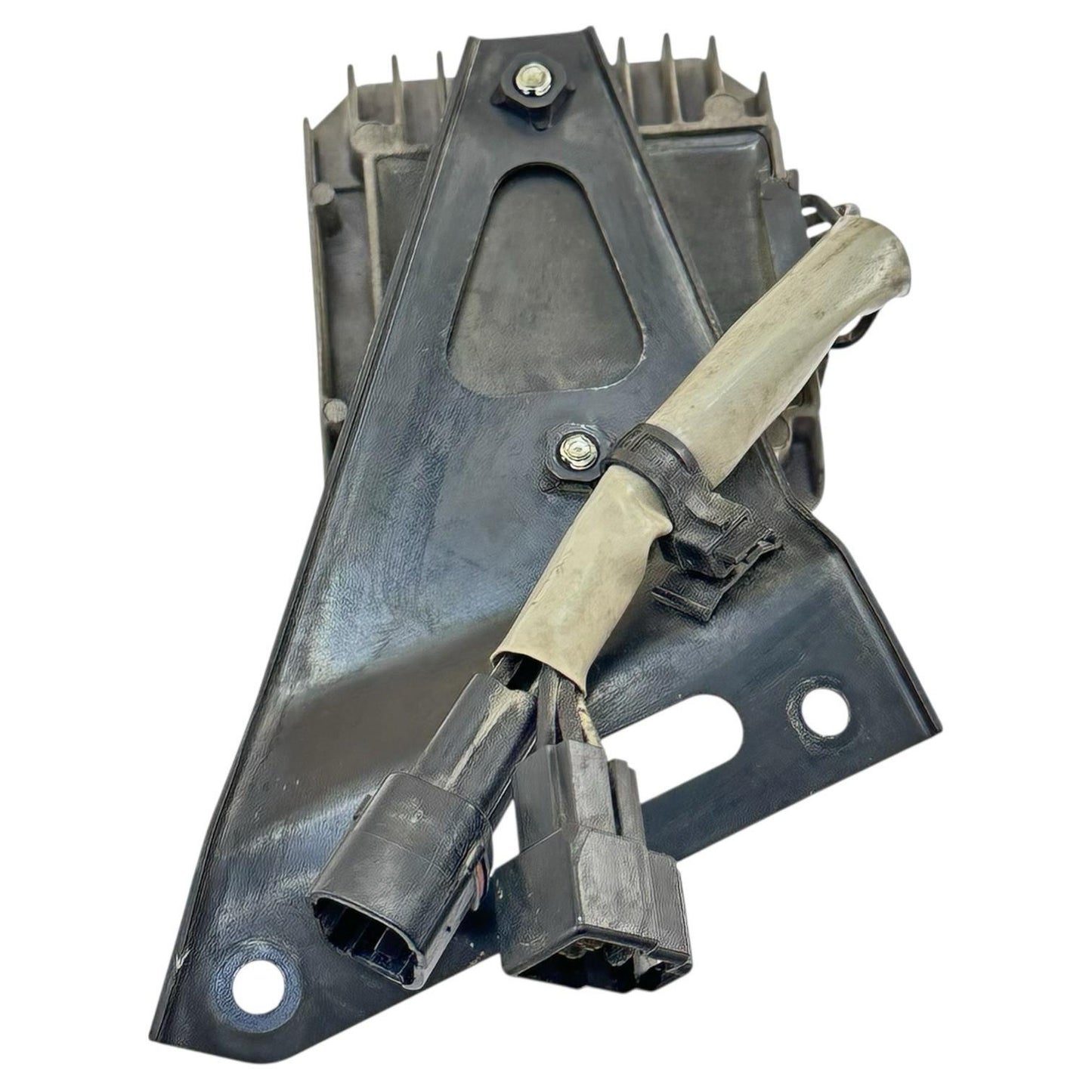 2007 2008 SUZUKI GSXR 1000 RECTIFIER VOLTAGE REGULATOR BRACKET MOUNT STOCK OEM