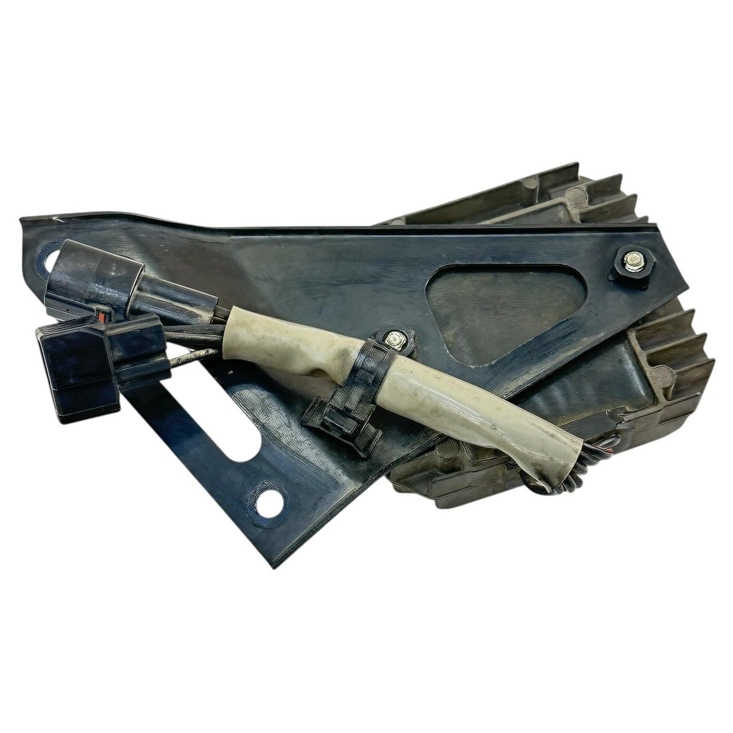 2007 2008 SUZUKI GSXR 1000 RECTIFIER VOLTAGE REGULATOR BRACKET MOUNT STOCK OEM